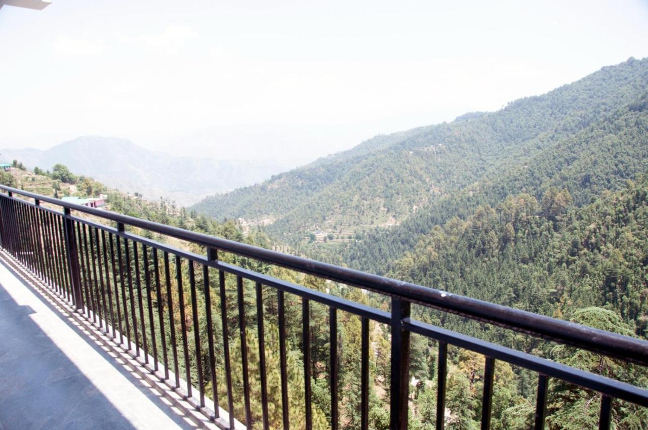 Summer Hill Resort Chail Esterno foto